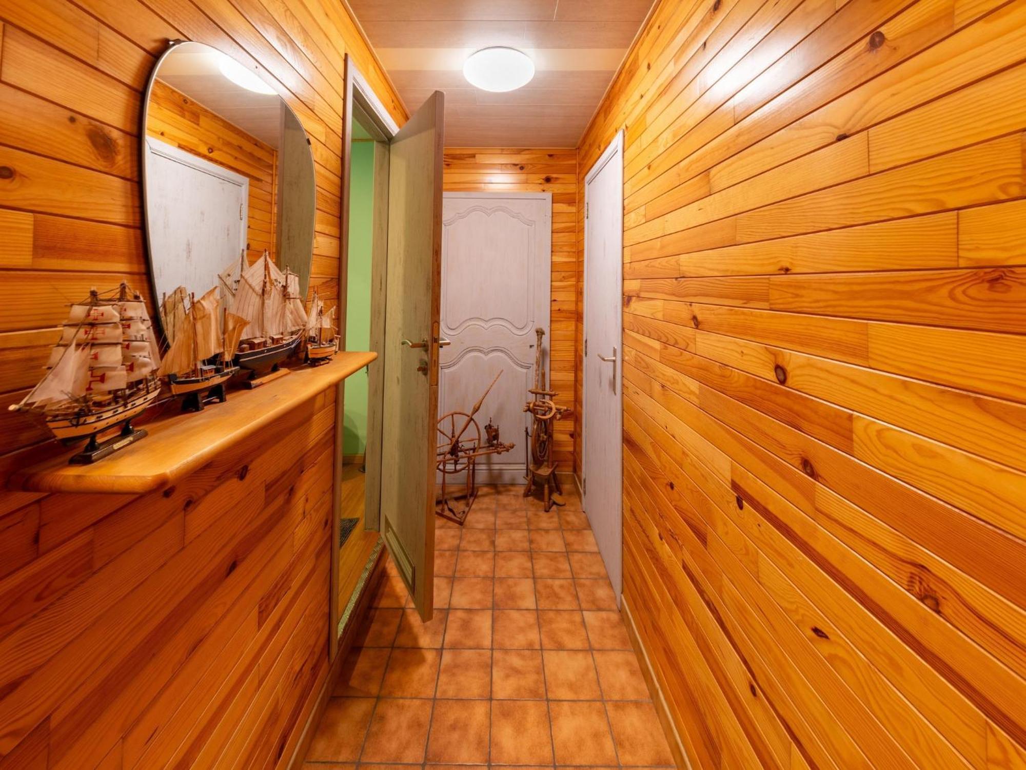 Holiday Home With Bubble Bath Florenville Exterior photo